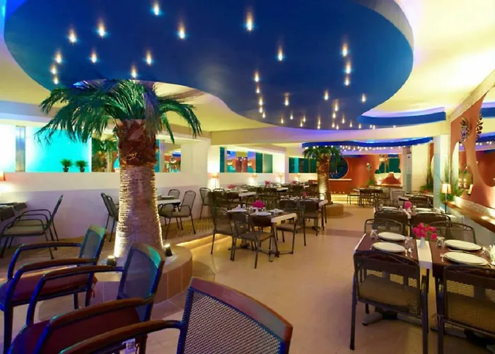 Seahorse Deluxe Hotel
